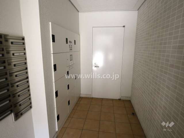 宅配ボックスと共用ポスト