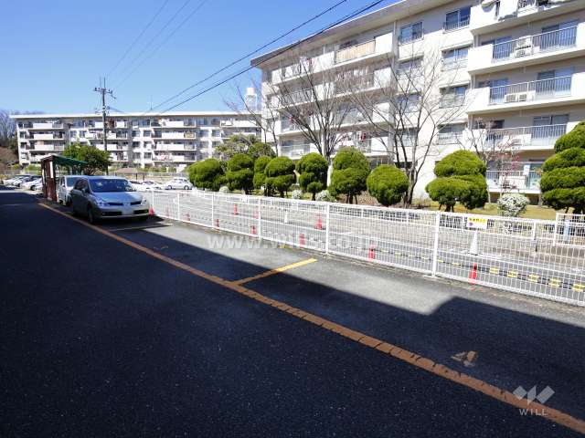 敷地内駐車場（屋外平面式）