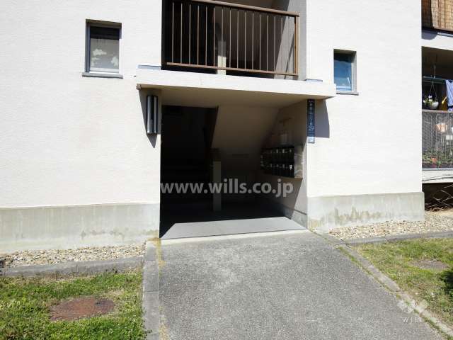 A29棟の住戸出入り口（共用ポスト）