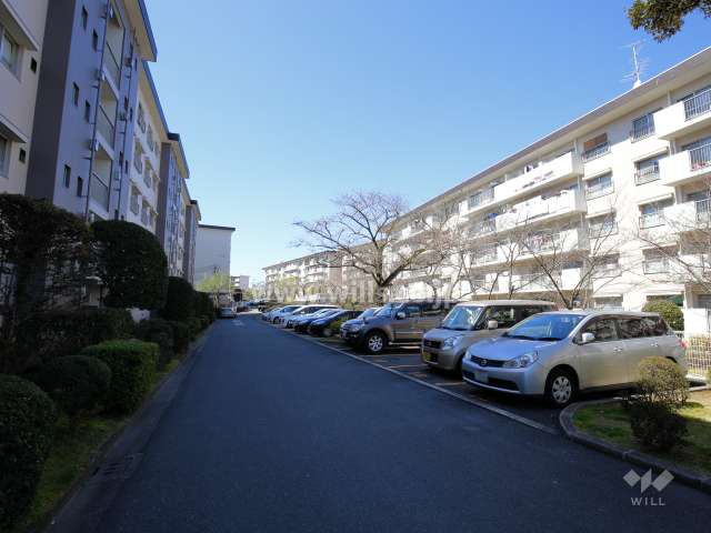 敷地内駐車場（屋外平面式）