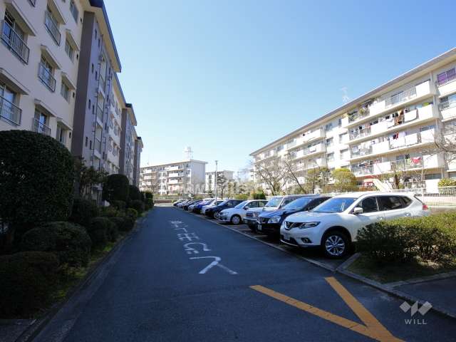 敷地内駐車場（屋外平面式）