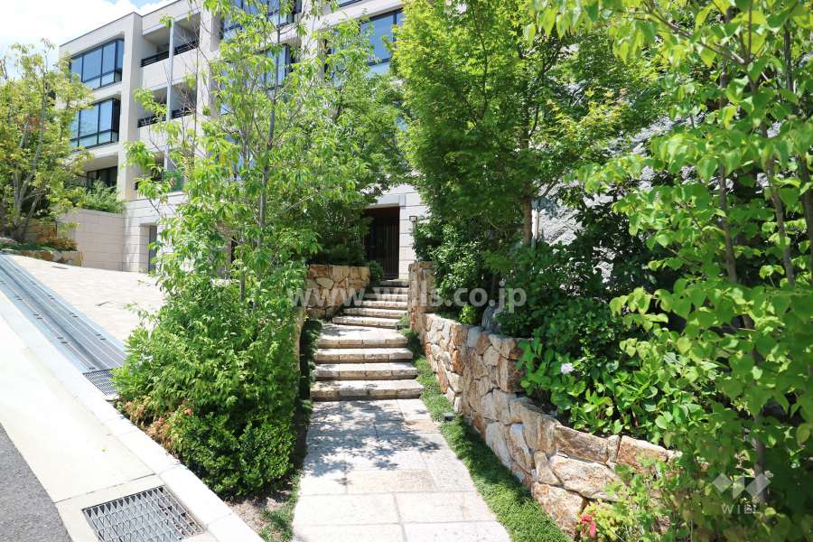 エントランスアプローチ