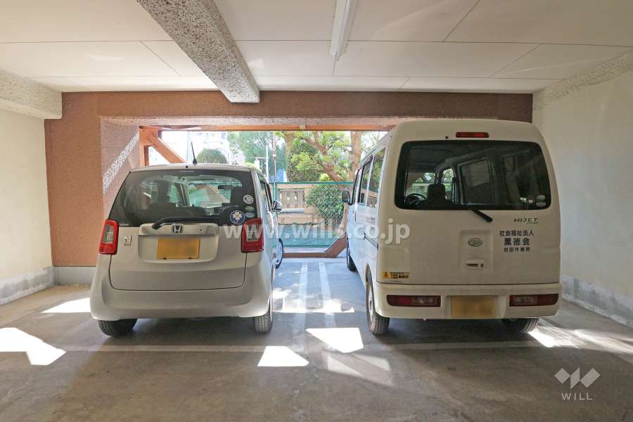 敷地内駐車場（屋内平面式）