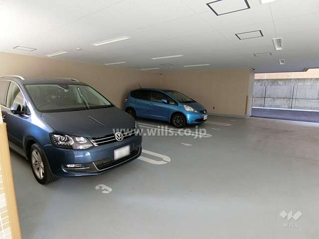 敷地内駐車場（屋内平面式）