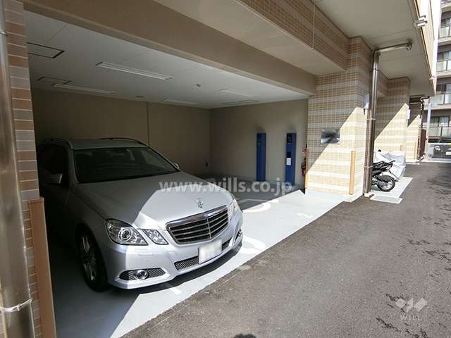 敷地内駐車場（屋内平面式）