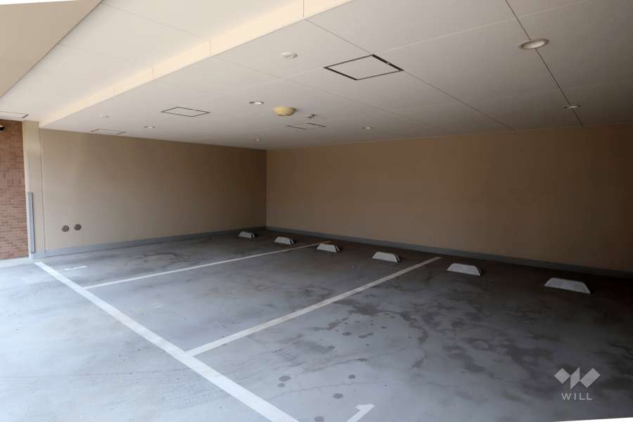 敷地内駐車場（屋内平面式）