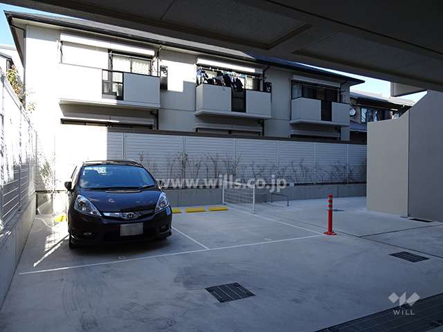 敷地内駐車場（屋外平面式）