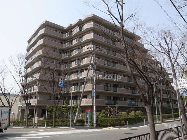 ステイツ千里中央の外観（南東側から）