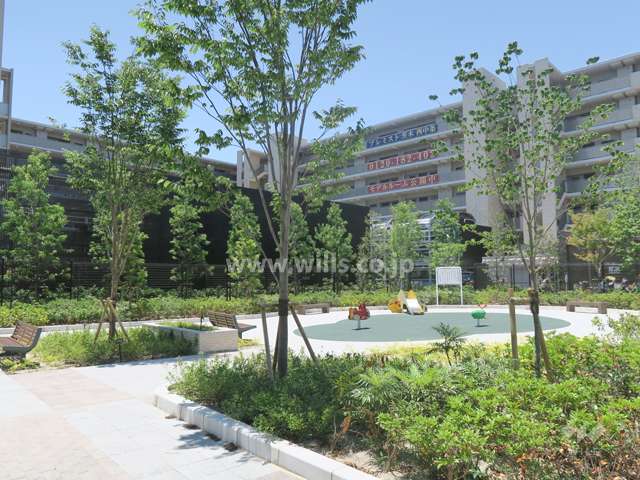 敷地北東側にはパブリックガーデン（提供公園）があります。