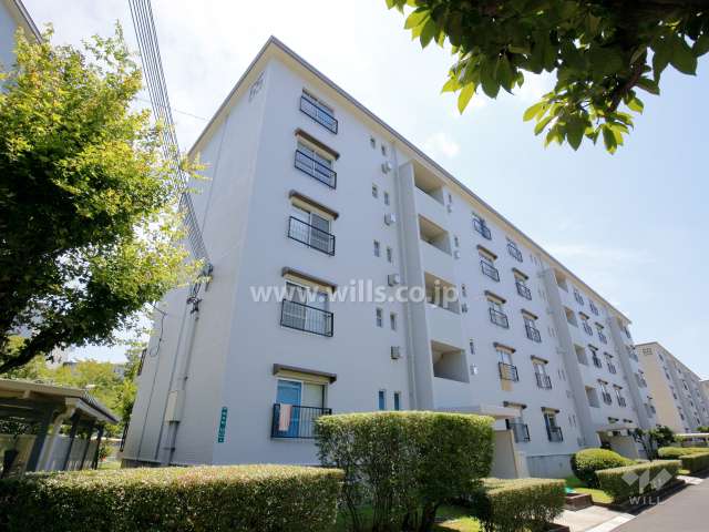 富田第2住宅65号棟の外観（北西側から）