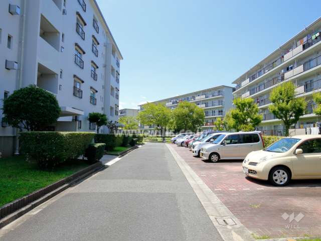 敷地内駐車場（屋外平面式）
