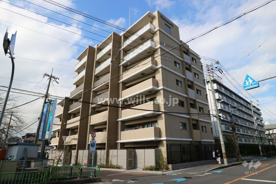 ディモア茨木新中条パークフロントの外観（南東側から）