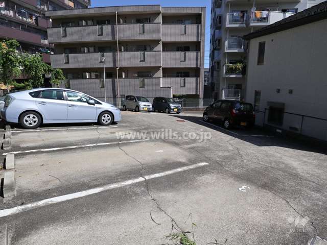 敷地内駐車場(屋外平面式)
