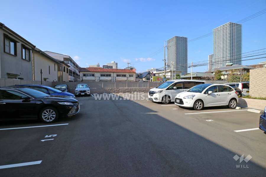 敷地内駐車場（屋外平面式）