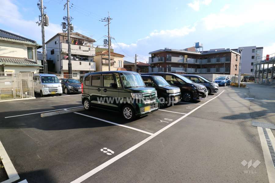 敷地内駐車場（屋外平面式）