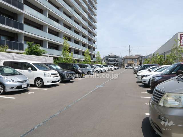 敷地内駐車場（屋外平面式）
