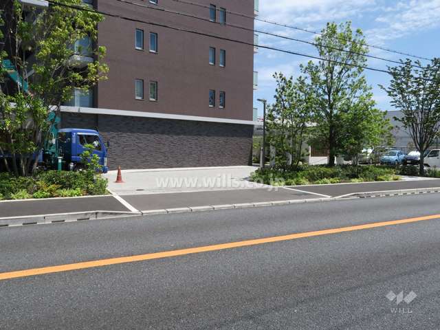 駐車場出入り口