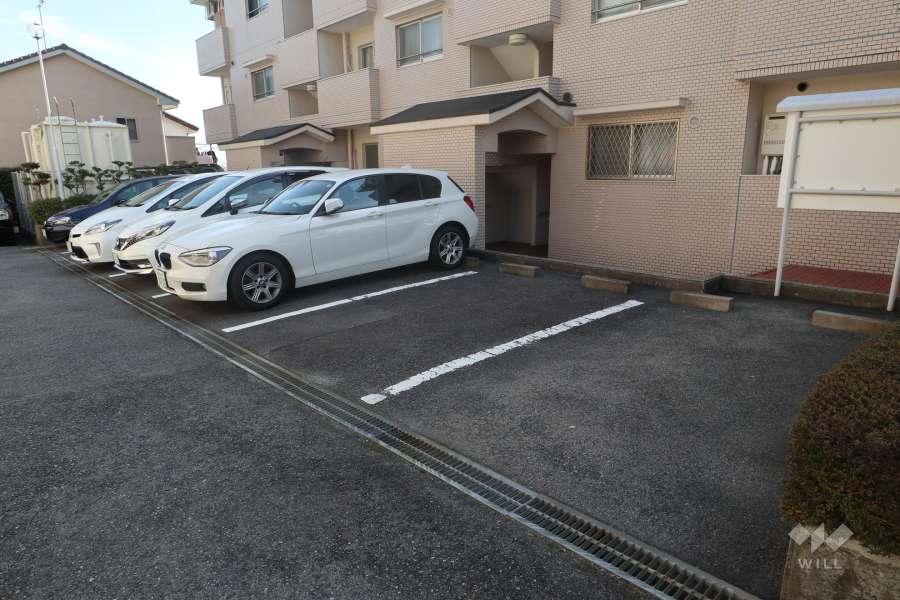 敷地内駐車場（屋外平面式）