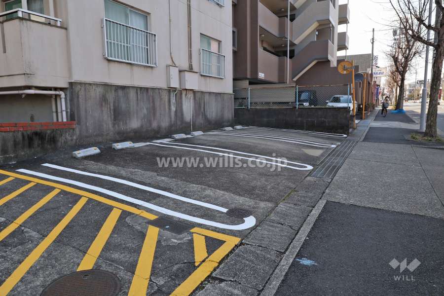 敷地内駐車場（屋外平面式）