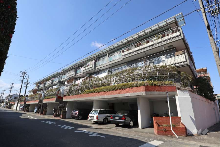 第３廻間公園マンションの外観（南東側から）
