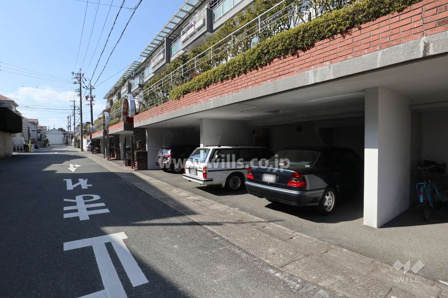 敷地内駐車場（屋内平面式）