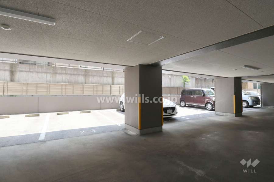 敷地内駐車場（屋外平面式）