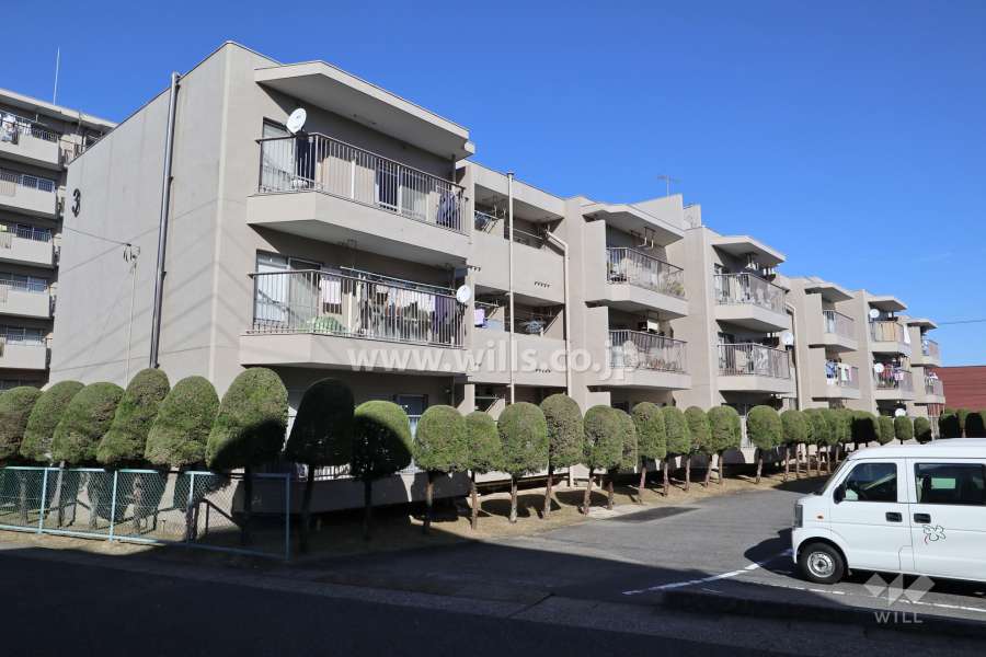 平和が丘住宅三号棟の外観(南西方向から)