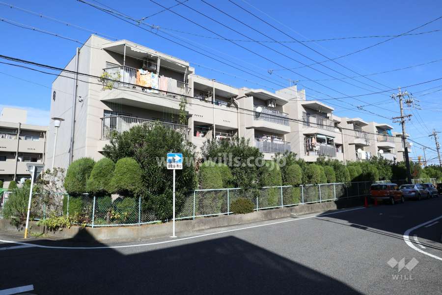 平和が丘住宅六号棟の外観(南西方向から)