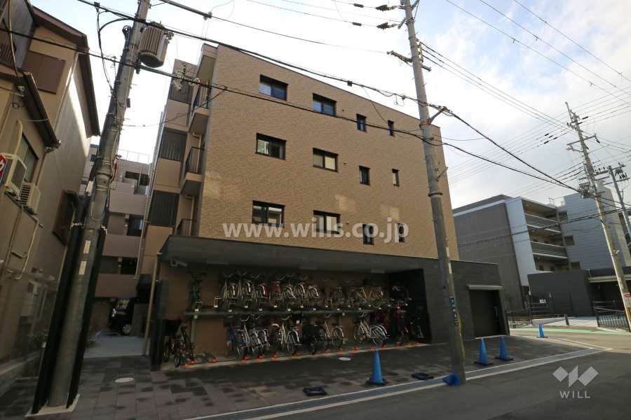 プレサンスグラン茨木弐番館の外観（北東側から）