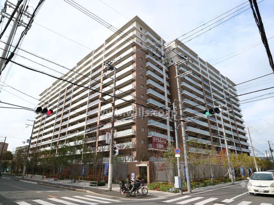 ブランズシティ上新庄の外観(南東側から)