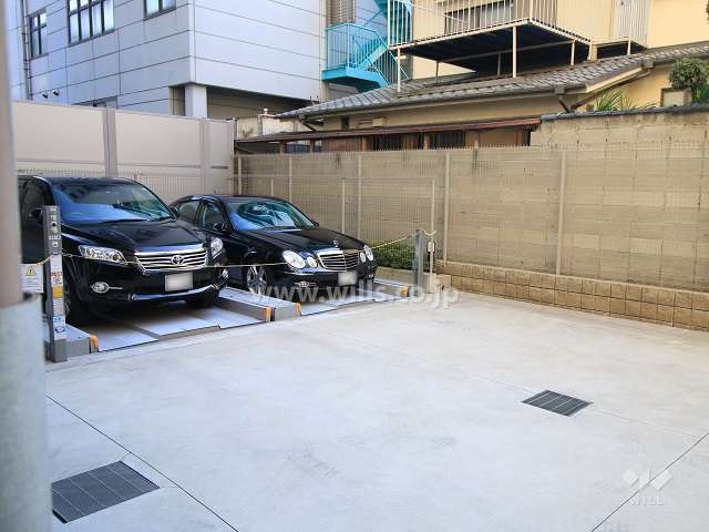 敷地内駐車場（屋外機械式）