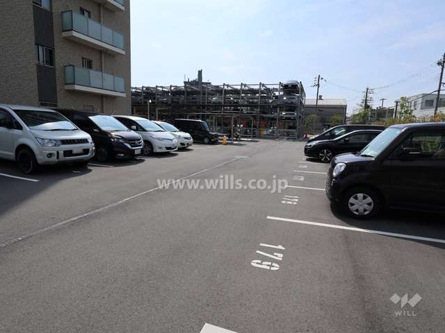 敷地内駐車場（屋外平面式）