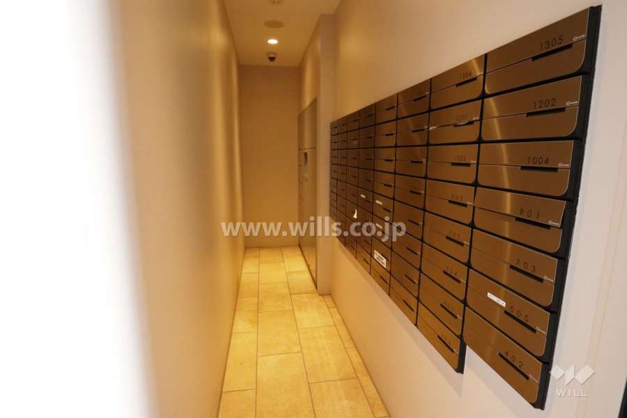 共用ポストと宅配ボックス