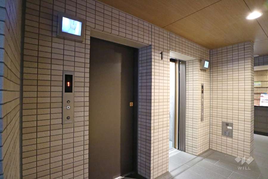 共用のエレベーター