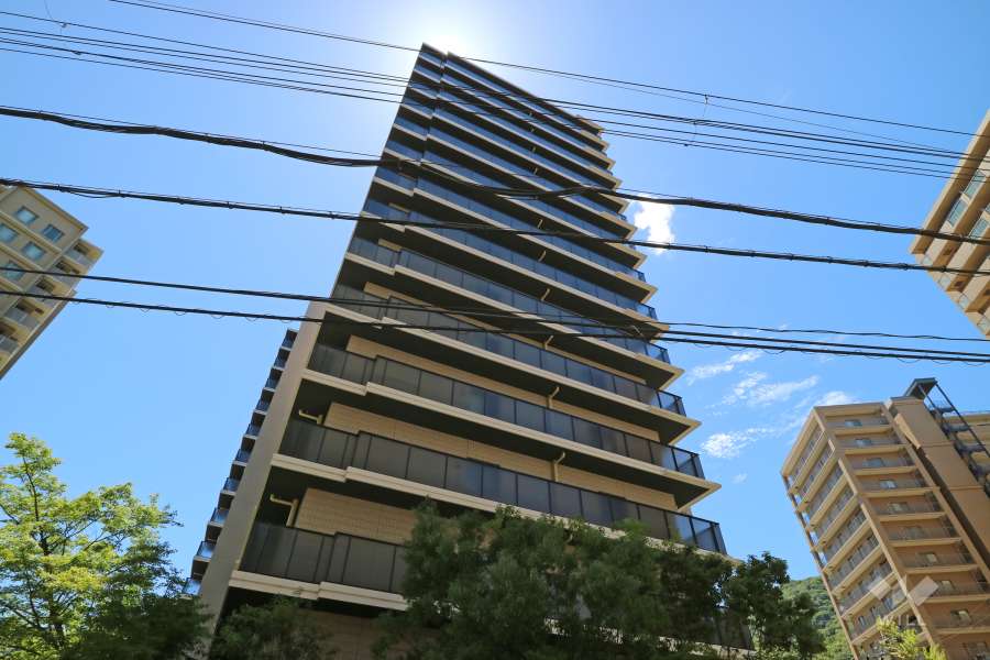 ザ・パークハウス宝塚の外観（北側から）