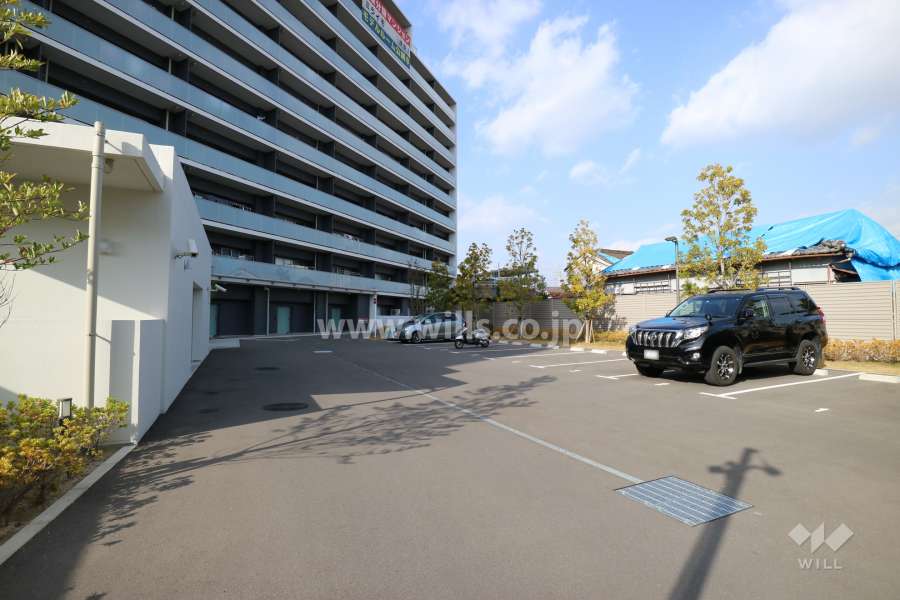 敷地内駐車場(屋外平面式)