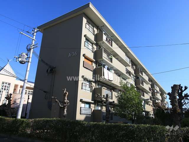 下田部住宅A-36の外観（南西側から）