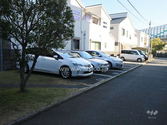 敷地内駐車場（屋外平面式）
