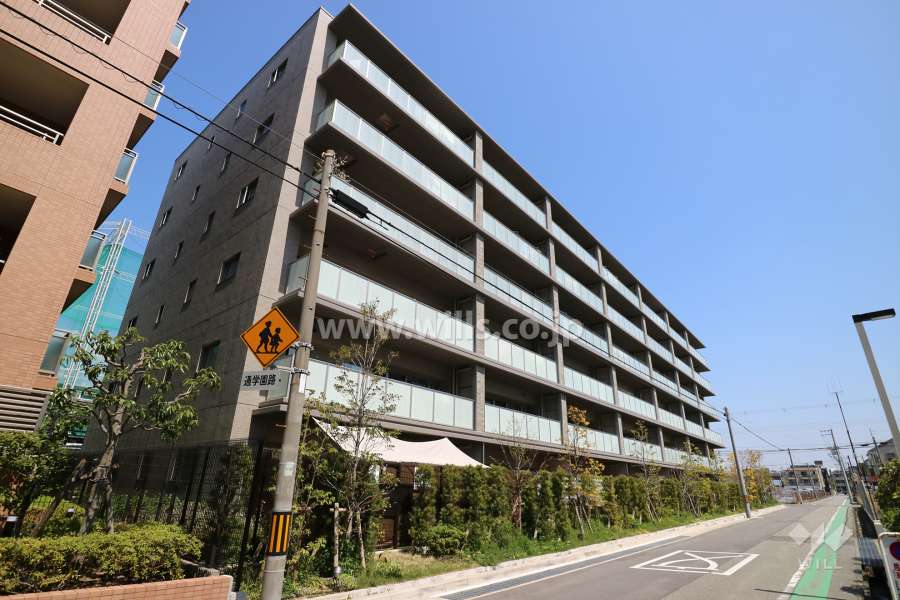 ジークレフ西宮北口の外観（南西側から）