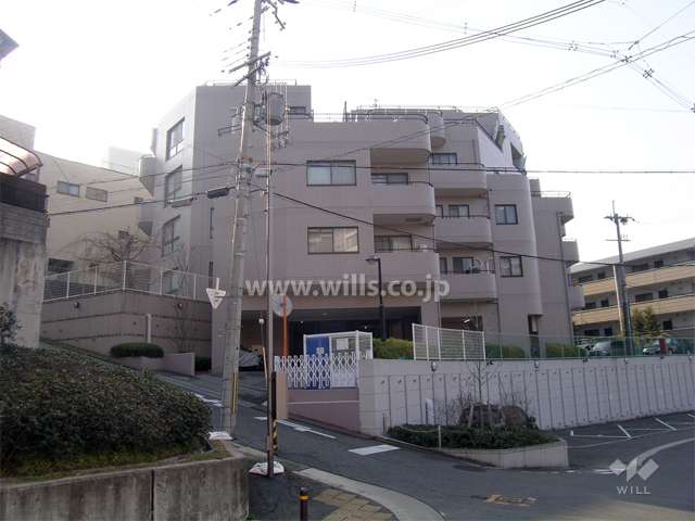 ベルアーバニティ桃山台の外観（北側から）