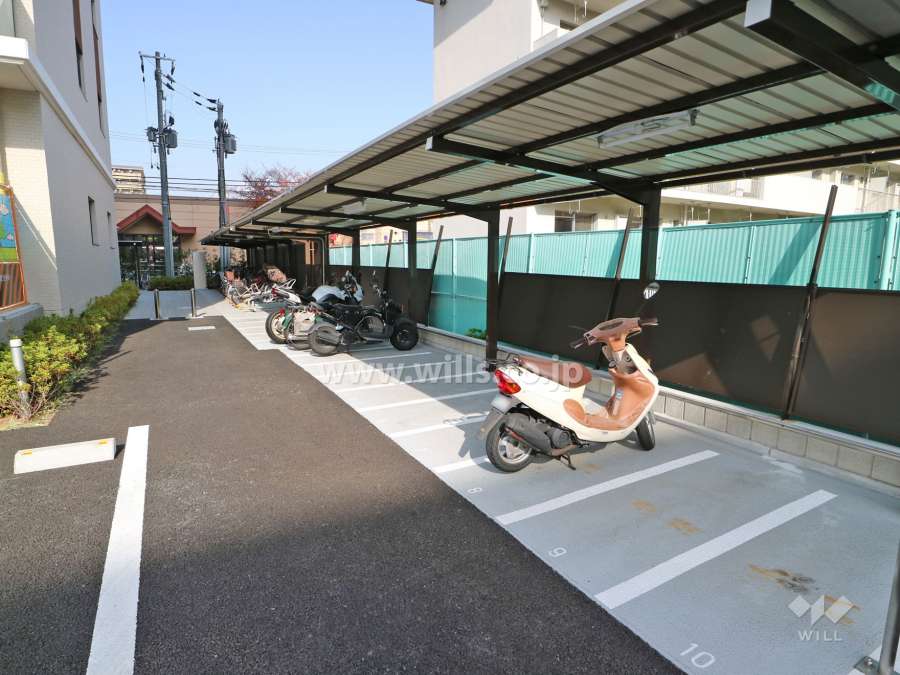 バイク置き場