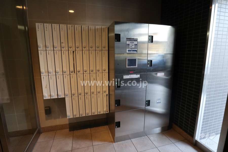宅配ボックスと共用ポスト