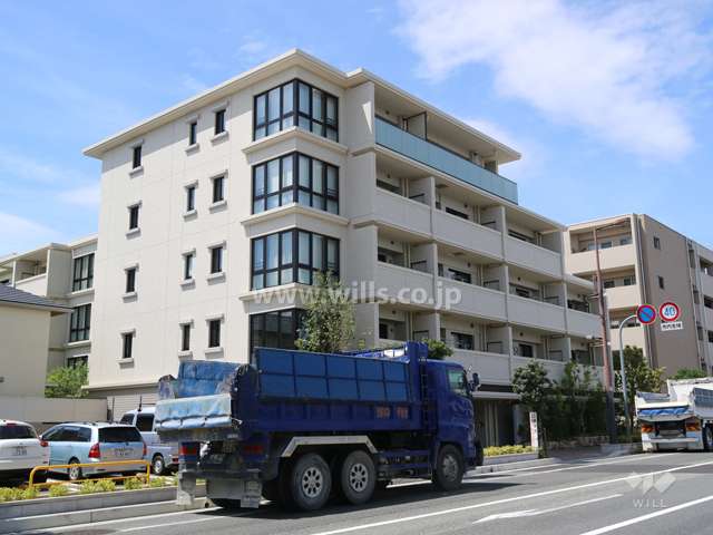 グランドメゾン夙川千歳町の外観（南東側から）