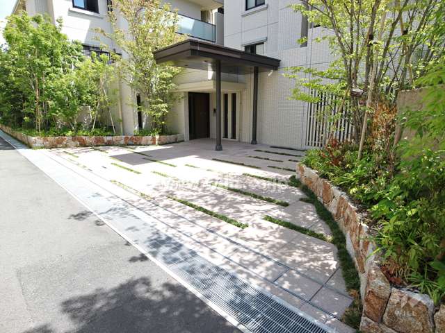 サブエントランス