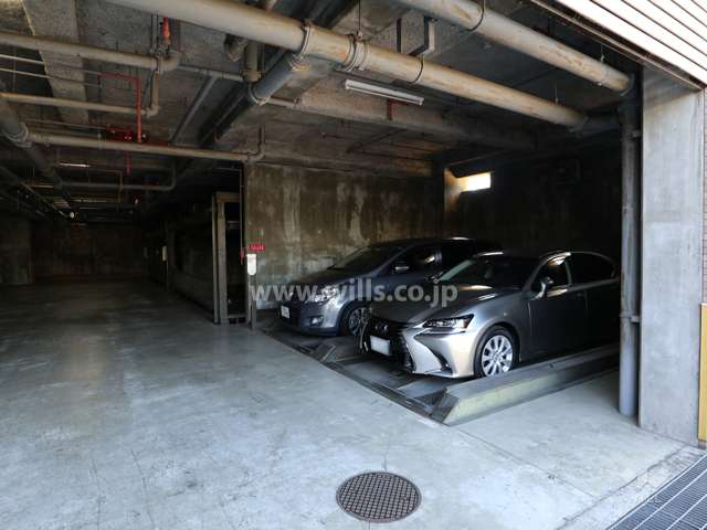 敷地内駐車場（屋内機械式）
