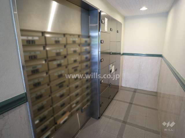 宅配ボックスと共用ポスト