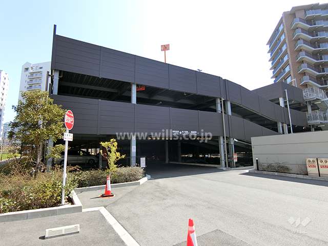 敷地内駐車場（駐車場棟）
