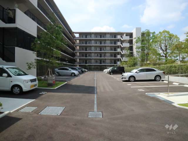 敷地内駐車場（屋外平面式）