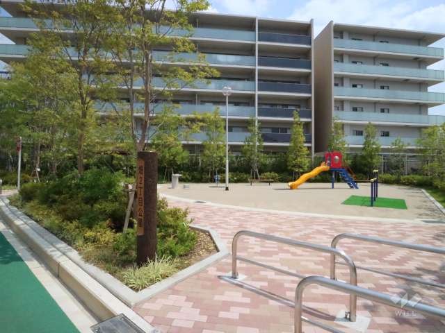 敷地に隣接する畑2丁目公園