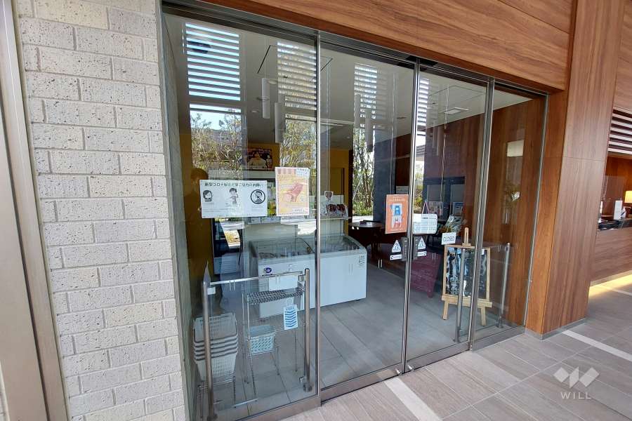 グランドエントランス内にある店舗